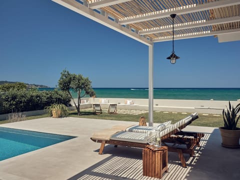 Awesome Zakinthos Villa - Vasonda Villa | 3 Bedrooms - Stunning Beachfront Location - Private Pool Villa in Argassi