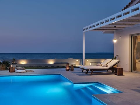 Awesome Zakinthos Villa - Vasonda Villa | 3 Bedrooms - Stunning Beachfront Location - Private Pool Villa in Argassi