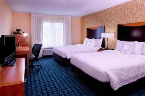 Fairfield Inn and Suites New Buffalo Hotel in New Buffalo