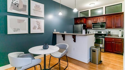 Landing Modern Apartment with Amazing Amenities (ID6716X52) Condo in Church Hill