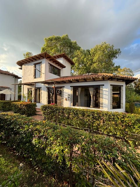 Property building, Garden, Garden view, Garden view