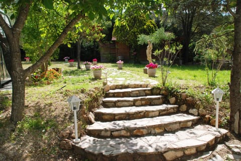 Le BASTIDON de CHANTE PIERRE Condo in Solliès-Toucas