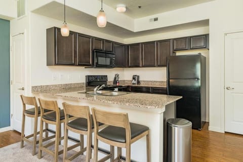 Landing Modern Apartment with Amazing Amenities (ID5488X40) Condo in American Fork