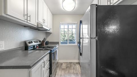 Landing Modern Apartment with Amazing Amenities (ID9974X77) Condo in Sparks