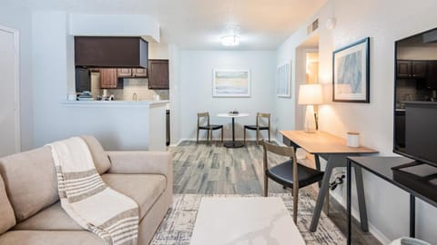 Landing Modern Apartment with Amazing Amenities (ID6531X41) Condo in Arlington
