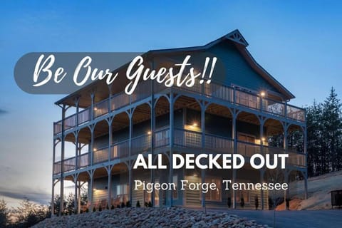 The All Decked Out in Pigeon Forge So Near Dollywood! On a Hill Right in Pigeon Forge House in Pigeon Forge