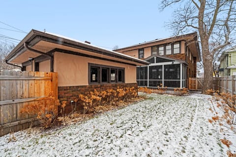 Property building, Facade/entrance, Day, Winter