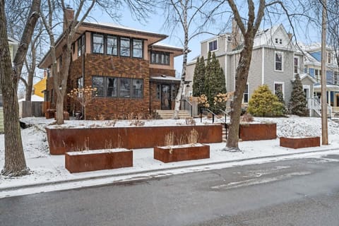 Property building, Day, Neighbourhood, Winter, Street view