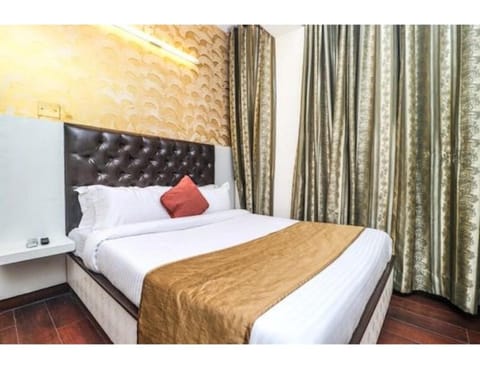 Hotel Shelton, Chandigarh Vacation rental in Chandigarh