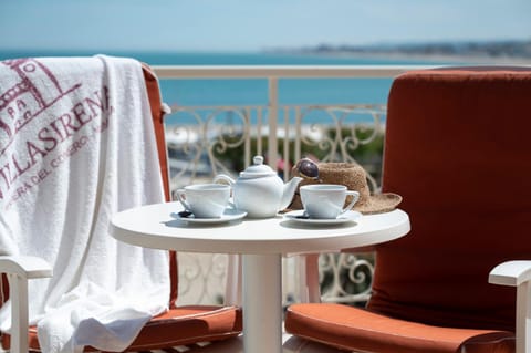 Natural landscape, Coffee/tea facilities, Balcony/Terrace, Sea view