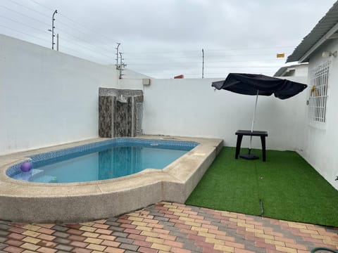 CaSa PrivaDa con Piscina House in Playas
