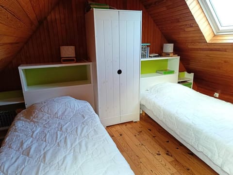 Maison 3 étoiles à 100m plage de Tourony à Trégastel - Réf 409 Villa in Trégastel