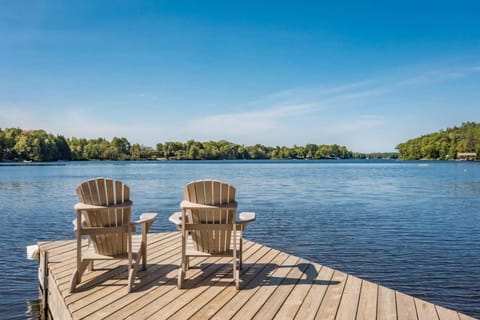 Stewart Lake Retreat all the bells and whistles House in Muskoka Lakes