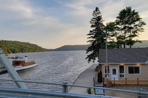 Dorset Dream Cottage House in Lake of Bays