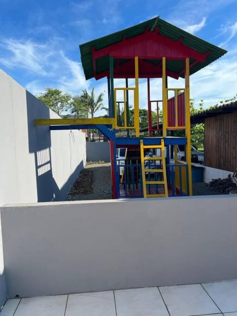 Casa aconchegante ótima para rlx Casa in Barra Velha