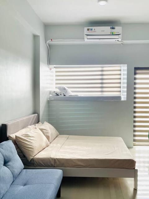 * * WV 1 Minimalist Studio Apartment in Iloilo City