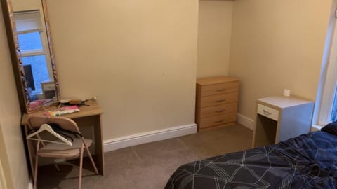 Furnished double room Vacation rental in Swansea