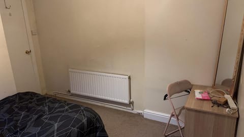 Furnished double room Vacation rental in Swansea