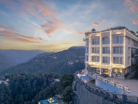 Property building, Natural landscape, Bird's eye view, Mountain view, Sunset