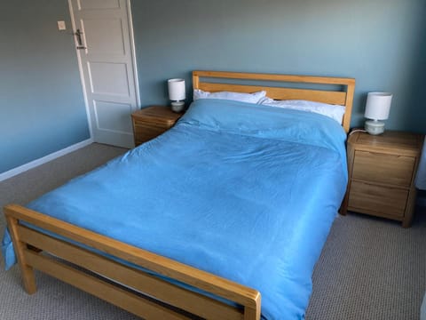 Cosy at Cumberland - Double room with shared bathroom Vacation rental in Belfast