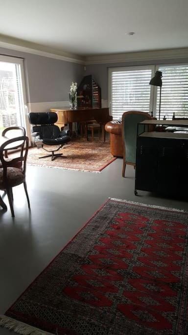 Appartement dans un jardin, 3 chambres Apartment in Geneva