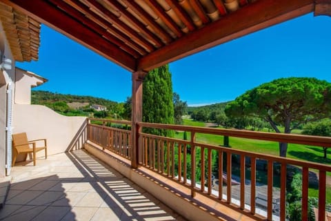 Golfcourse, View (from property/room), Balcony/Terrace