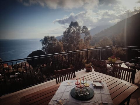 Natural landscape, View (from property/room), Balcony/Terrace, Mountain view, Sea view