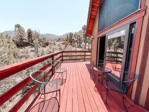Lovely Mountain-View Retreat- gorgeous views! Casa in Pine Mountain Club