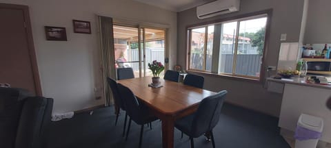 Kath's Place Vacation rental in Wollongong