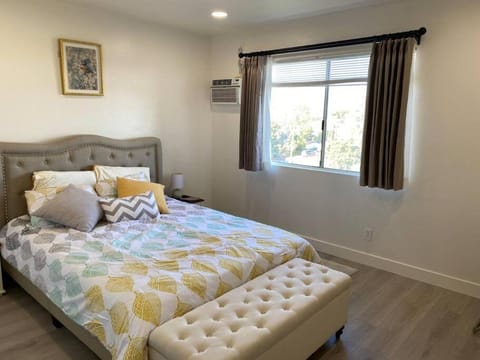 Newly remodeled Single Family House Maison in Rowland Heights