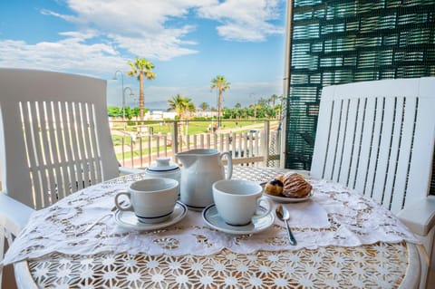 View (from property/room), Balcony/Terrace, Balcony/Terrace, Breakfast