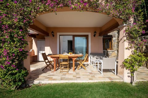 Patio, Garden, Garden view