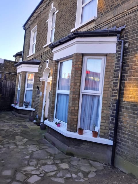 Property building, Day, Street view