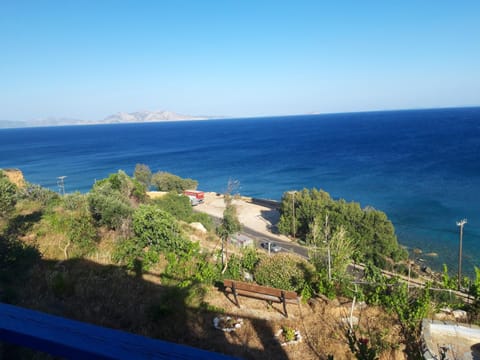 Aegean View House in Icaria