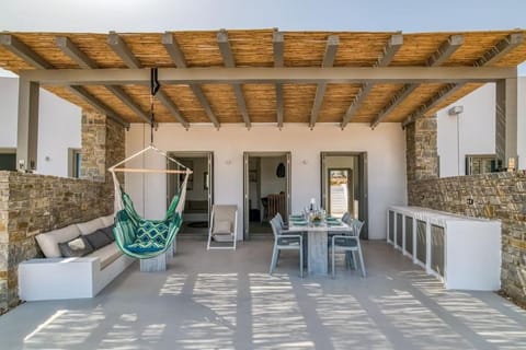 Villa Ena - Beach getaway Villa in Paros, Greece