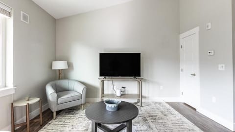 Landing Modern Apartment with Amazing Amenities (ID7239X45) Apartment in Meridian