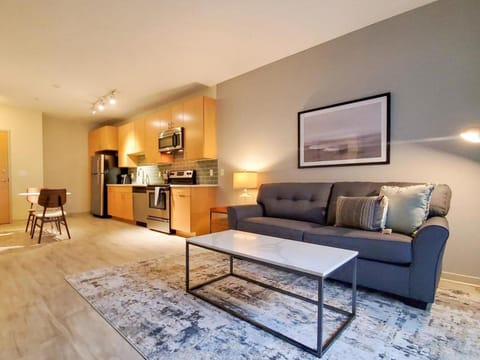 Landing Modern Apartment with Amazing Amenities (ID3007X09) Apartment in Denver