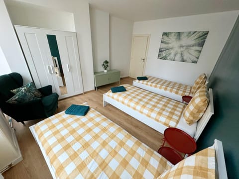 Bed, Photo of the whole room, Decorative detail, Bedroom, heating, internet, towels, wardrobe