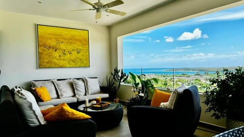 Living room, Sea view