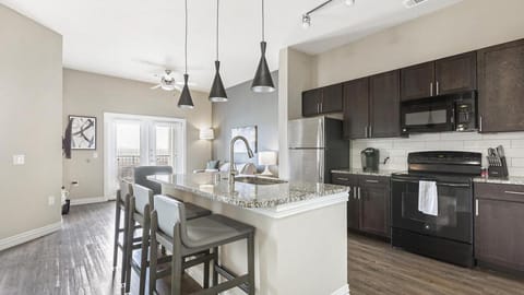 Landing - Modern Apartment with Amazing Amenities (ID3874) Appartement in Addison
