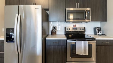 Landing - Modern Apartment with Amazing Amenities (ID8251X95) Condo in Wake Forest