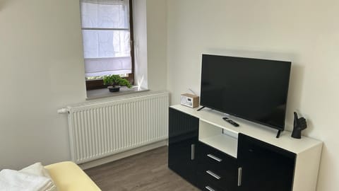 TV and multimedia, Bedroom