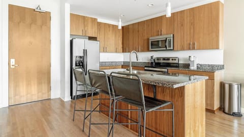 Landing - Modern Apartment with Amazing Amenities (ID2626X2) Apartment in Denver