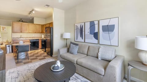 Landing - Modern Apartment with Amazing Amenities (ID1203X117) Condominio in Madison