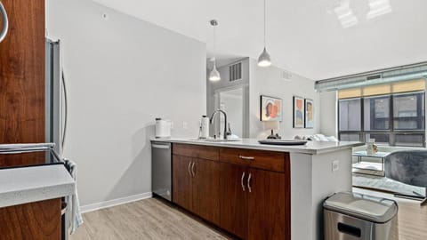 Landing - Modern Apartment with Amazing Amenities (ID8458X97) Condo in Maplewood