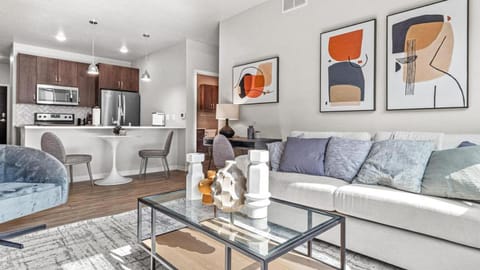 Landing - Modern Apartment with Amazing Amenities (ID8458X97) Condo in Maplewood