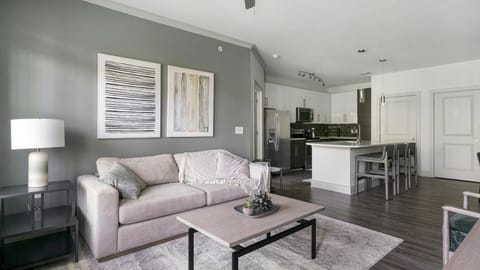 Landing - Modern Apartment with Amazing Amenities (ID6167X30) Apartment in Short Pump