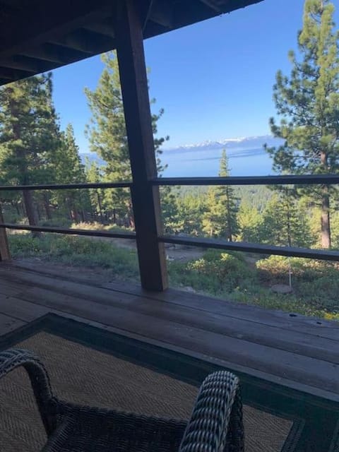 Tahoe Lake View Hill Top Retreat Wohnung in Incline Village