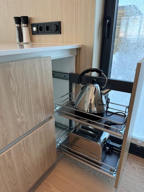 Coffee/tea facilities, Kitchen or kitchenette, toaster