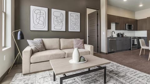 Landing - Modern Apartment with Amazing Amenities (ID9688X43) Appartamento in Reno